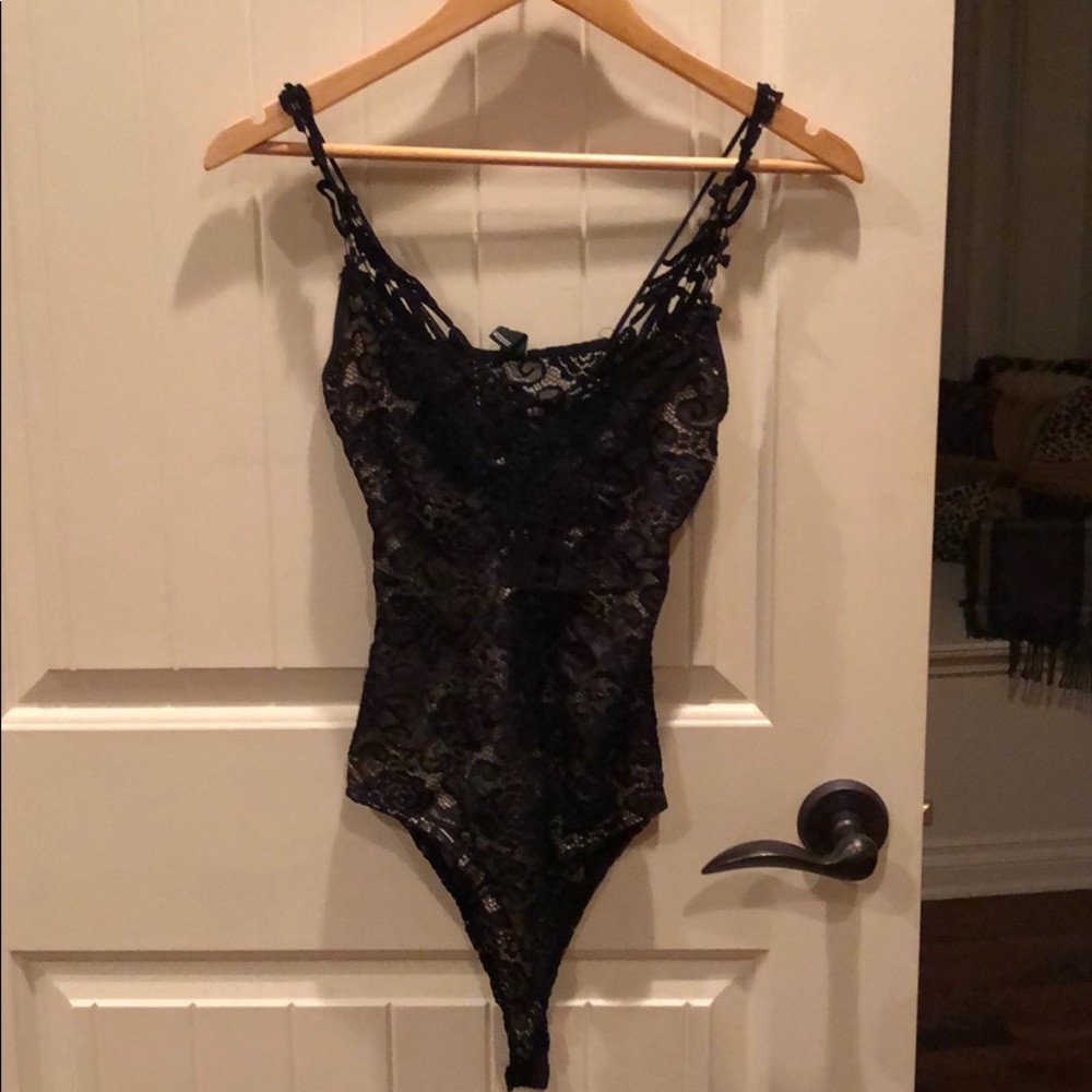 Lace body suit